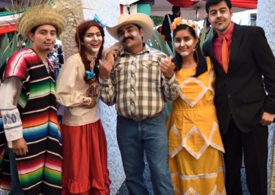 The cast of Se vende una mula | A mule for sale- MACC